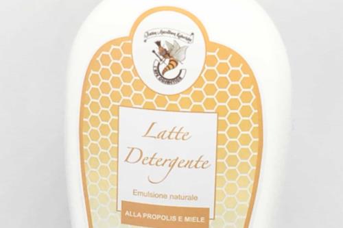 Latte detergente miele e propolis