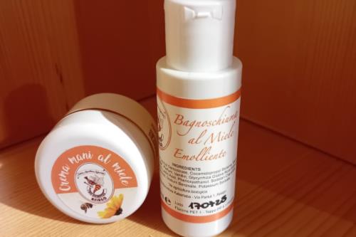 Set viaggio, crema mani e bagnoschiuma al miele